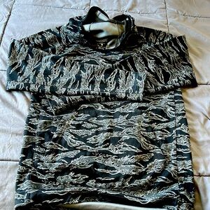 Men’s Nike sweatshirt size M